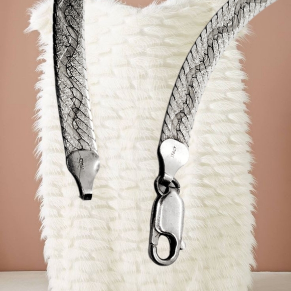 Italy Sterling Silver with Etched Wavy Design Chain Necklace 24" - Picture 5 of 7